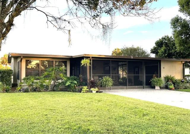 Photo 1 of Manufactured home for sale at 71 Seminole Path, Wildwood, FL 34785 | MLS# G5117765 | Listing updated on 2026-09-24
