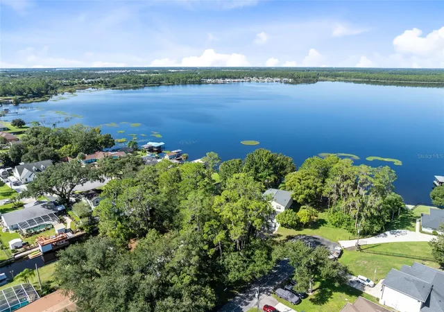 Photo 4 of Single family home for sale at 6360 Jess Ct, Saint Cloud, FL 34771 | MLS# S5157521 | Listing updated on 2026-09-15