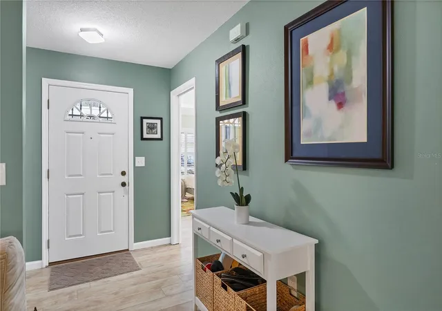 Photo 3 of House for sale at 4021 Oakhurst Dr #3121, Sarasota, FL 34233 | MLS# A4705984 | Listing updated on 2026-10-01