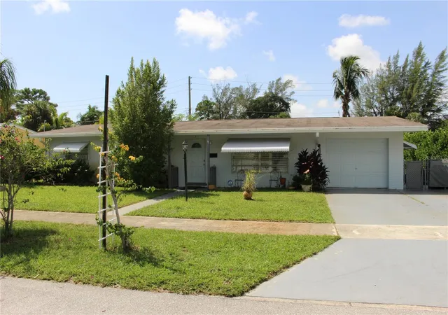 Photo 1 of Single family home for sale at 1931 Ramsey Dr, Lake Worth Beach, FL 33461 | MLS# O6441533 | Listing updated on 2026-09-23