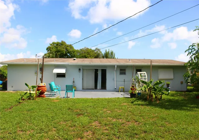 Photo 11 of Single family home for sale at 1931 Ramsey Dr, Lake Worth Beach, FL 33461 | MLS# O6441533 | Listing updated on 2026-09-23