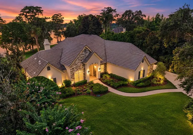 Photo 2 of Single family home for sale at 5115 Cranes Point Ct, Orlando, FL 32839 | MLS# O6441535 | Listing updated on 2026-09-30