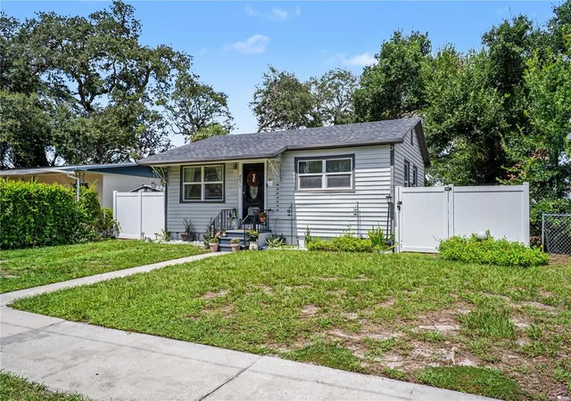 Photo 2 of Single family home for sale at 4811 12th Avenue S, Saint Petersburg, FL 33711 | MLS# TB8548371 | Listing updated on 2026-10-21