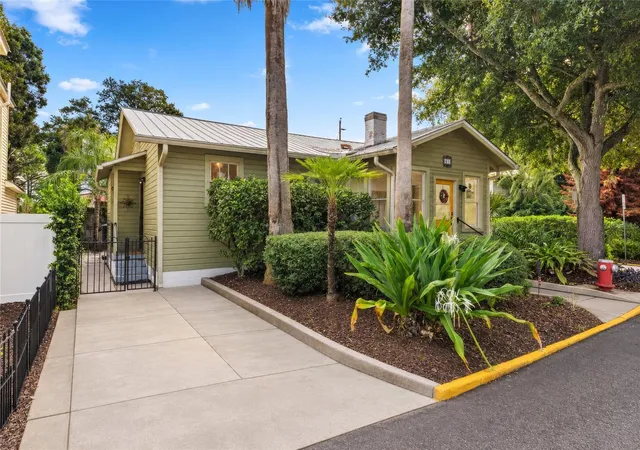 Photo 2 of Single family home for sale at 61 Abbott St, Saint Augustine, FL 32084 | MLS# FC321424 | Listing updated on 2026-09-21