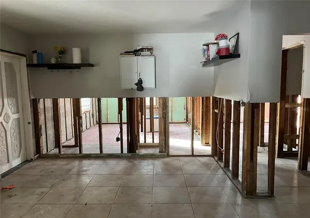 Photo 2 of Single family home for sale at 4017 S Renellie Dr, Tampa, FL 33611 | MLS# O6441541 | Listing updated on 2026-09-15