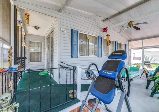 Photo 3 of Manufactured home for sale at 8 Woodland Cir, Haines City, FL 33844 | MLS# L4965045 | Listing updated on 2026-09-22