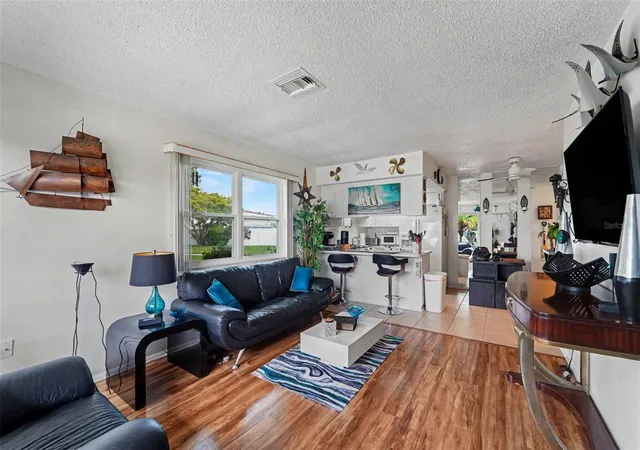 Listing Photo 4 - Condo for sale in building located at 4333 Tahitian Gdns Cir, HOLIDAY, FL 34691 - Unit #A