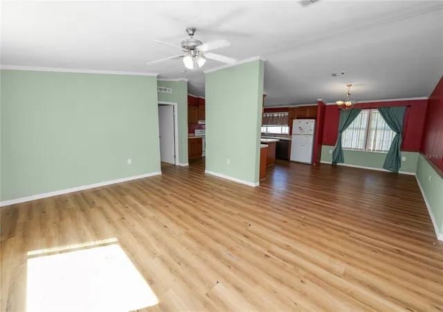 Photo 4 of Manufactured home for sale at 3003 Gerald Hall Rd, Plant City, FL 33566 | MLS# L4965046 | Listing updated on 2026-09-29