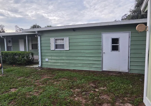 Photo 3 of Sale Pending at 17355 SE 21st Street, Silver Springs, FL 34488 | MLS# OM732223 | Listing updated on 2026-09-15