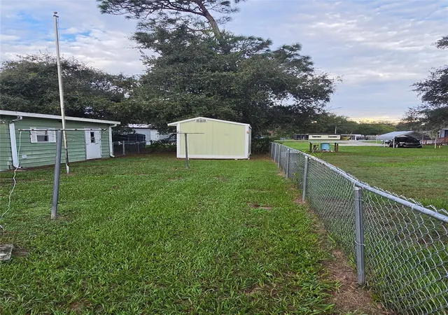 Photo 4 of Sale Pending at 17355 SE 21st Street, Silver Springs, FL 34488 | MLS# OM732223 | Listing updated on 2026-09-15