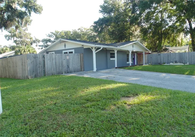 Photo 2 of Single family home for sale at 1007 Ne 2nd Street, Ocala, FL 34470 | MLS# OM732224 | Listing updated on 2026-09-22