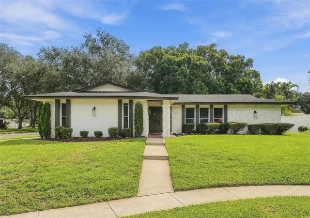 Photo 1 of Single family home for sale at 2259 El De Oro Cir, Clearwater, FL 33764 | MLS# TB8548384 | Listing updated on 2026-10-04