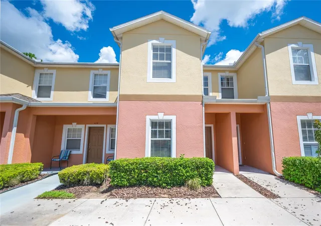 Photo 1 of Sale Pending at 4176 Shade Tree Ln, Lakeland, FL 33812 | MLS# L4965049 | Listing updated on 2026-09-24