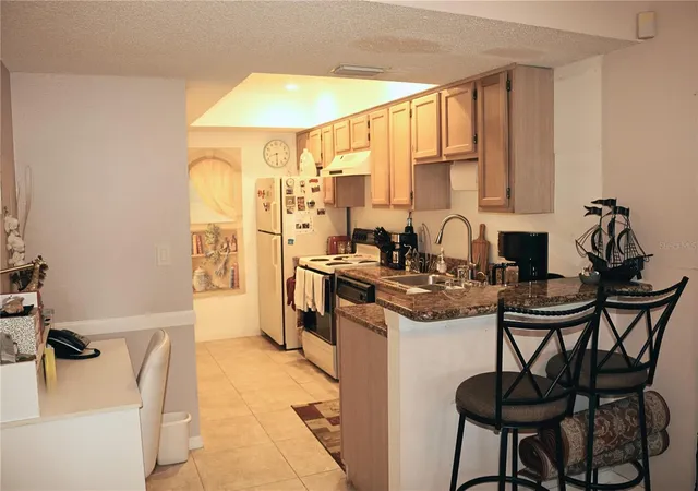 Photo 4 of Condo for sale at 4582 Citation Ln #D, Sarasota, FL 34233 | MLS# A4705998 | Listing updated on 2026-09-18