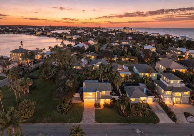 Photo 4 of Single family home for sale at 112 6th Street, Belleair Beach, FL 33786 | MLS# TB8548393 | Listing updated on 2026-09-27