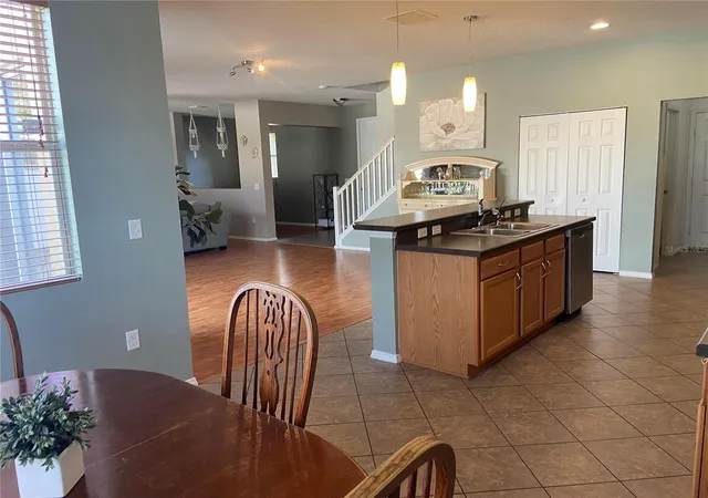 Photo 4 of Single family home for sale at 1681 Strathmore Cir, Mount Dora, FL 32757 | MLS# O6441570 | Listing updated on 2026-09-17