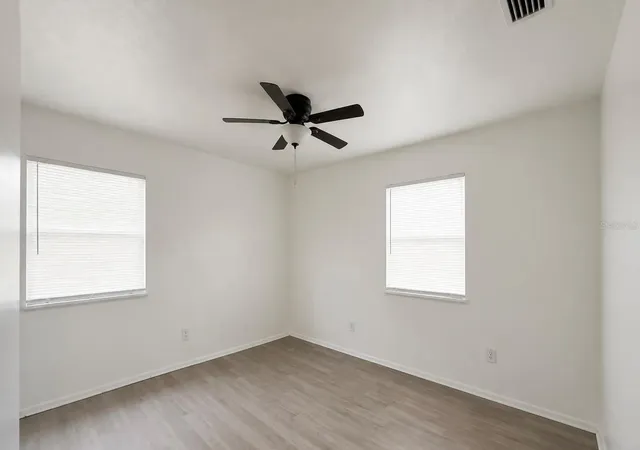 Photo 3 of Single family home for sale at 2331 Nansen Ave, Orlando, FL 32817 | MLS# O6441573 | Listing updated on 2026-10-04
