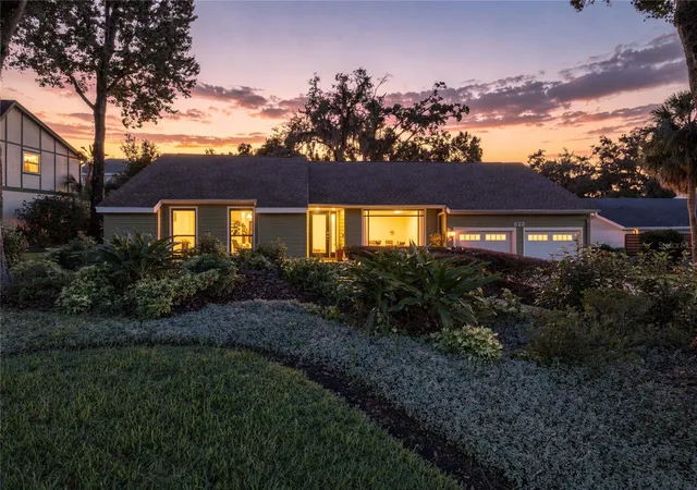 Photo 1 of Single family home for sale at 828 Brookwood Dr, Lakeland, FL 33813 | MLS# L4965051 | Listing updated on 2026-10-09
