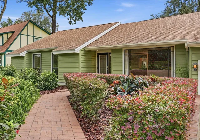 Photo 3 of Single family home for sale at 828 Brookwood Dr, Lakeland, FL 33813 | MLS# L4965051 | Listing updated on 2026-10-09