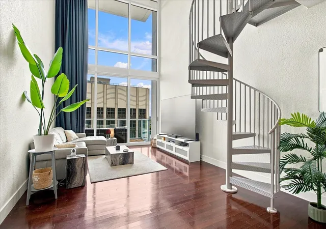 Photo 2 of Condo for sale at 150 E Robinson St #1421, Orlando, FL 32801 | MLS# O6441593 | Listing updated on 2026-10-07