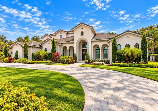Photo 3 of Single family home for sale at 17032 Comunidad De Avila, Lutz, FL 33548 | MLS# TB8548412 | Listing updated on 2026-10-09
