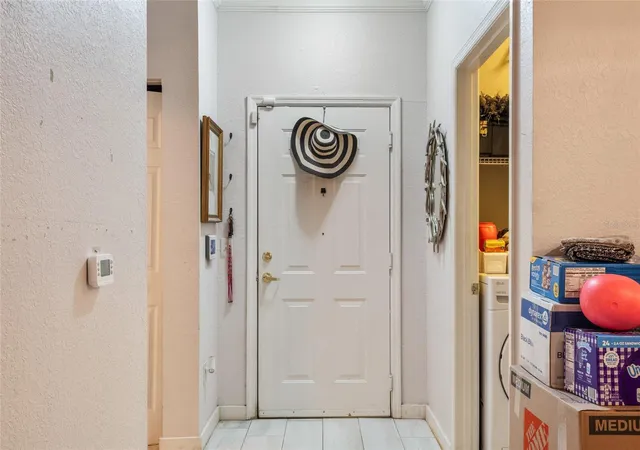 Photo 3 of Sale Pending at 3605 Conroy Rd #516, Orlando, FL 32839 | MLS# O6441601 | Listing updated on 2026-09-18