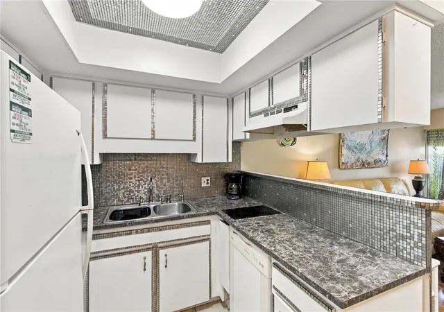 Photo 3 of Condo for sale at 4359 Tahitian Gdns Cir #B, Holiday, FL 34691 | MLS# TB8548421 | Listing updated on 2026-09-16