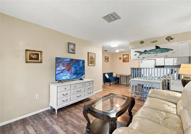Listing Photo 4 - Condo for sale in building located at 4359 Tahitian Gdns Cir, HOLIDAY, FL 34691 - Unit #B