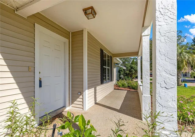 Photo 3 of Single family home for sale at 8340 Sw 108th Loop, Ocala, FL 34481 | MLS# OM732236 | Listing updated on 2026-09-16