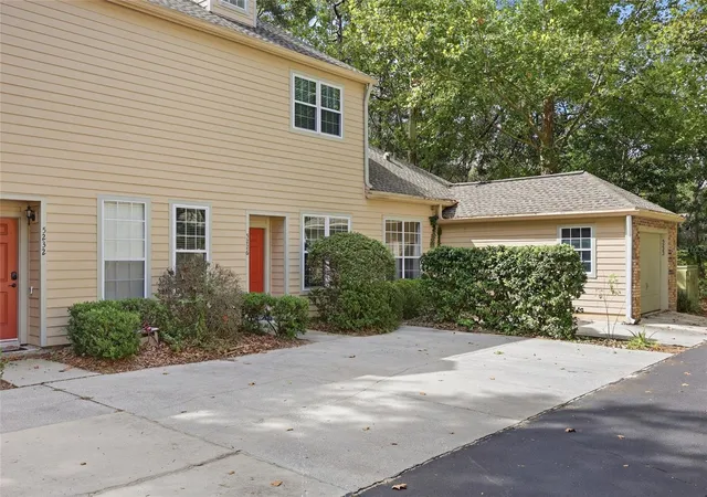 Photo 2 of Townhouse for sale at 5226 Sw 97th Way, Gainesville, FL 32608 | MLS# GC543508 | Listing updated on 2026-09-25