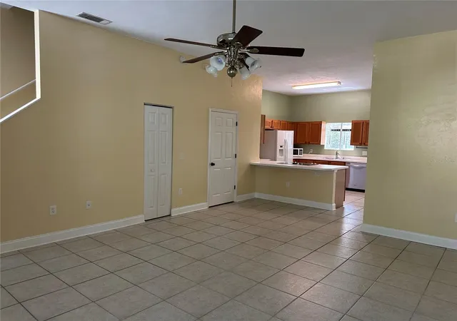 Photo 3 of Townhouse for sale at 5226 Sw 97th Way, Gainesville, FL 32608 | MLS# GC543508 | Listing updated on 2026-09-16