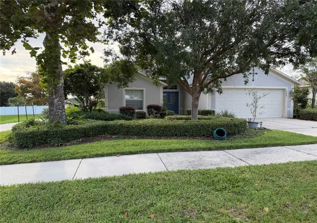 Photo 2 of Single family home for sale at 1111 Arbor Hl Cir, Minneola, FL 34715 | MLS# G5117775 | Listing updated on 2026-09-15