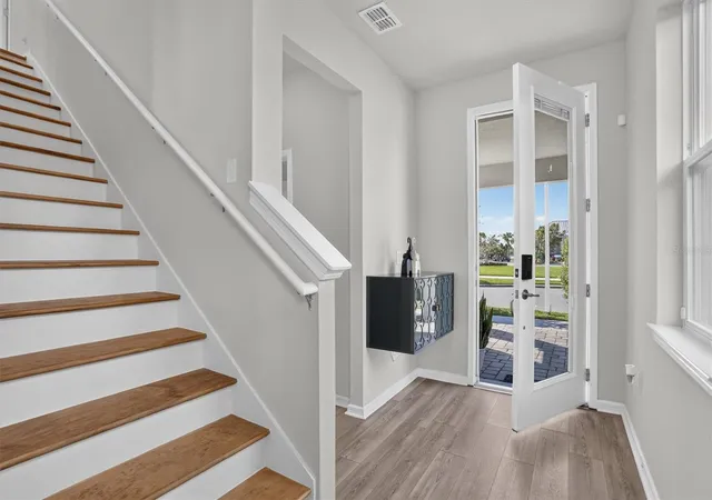 Photo 4 of Single family home for sale at 10233 Folly Beach Rd, Orlando, FL 32827 | MLS# O6441617 | Listing updated on 2026-10-03
