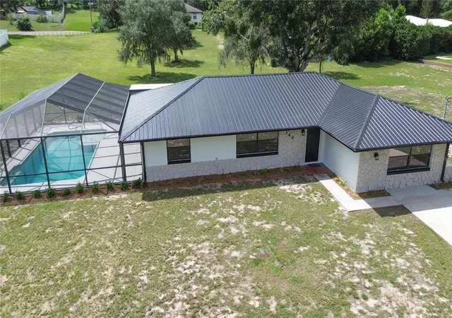 Photo 2 of Single family home for sale at 140 Britton St, Babson Park, FL 33827 | MLS# K4903787 | Listing updated on 2026-09-16