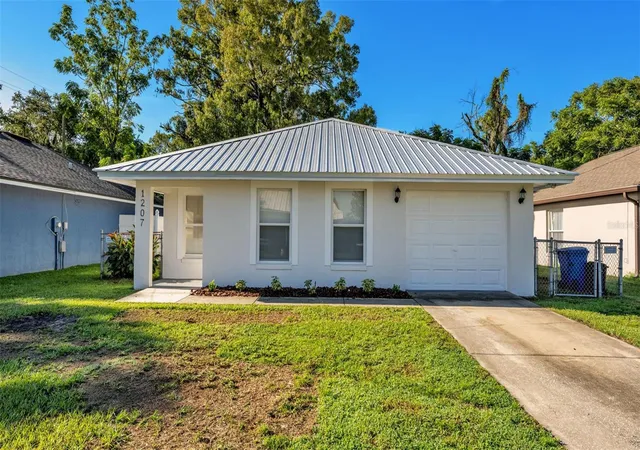 Photo 1 of Single family home for sale at 1207 Ne 6th Street, Mulberry, FL 33860 | MLS# L4965054 | Listing updated on 2026-09-22