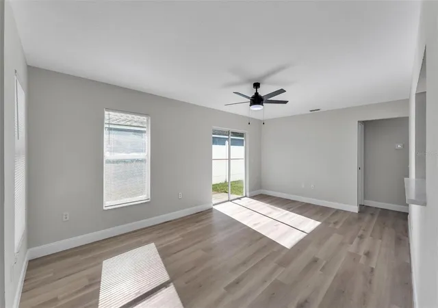 Photo 4 of Single family home for sale at 1207 NE 6th Street, Mulberry, FL 33860 | MLS# L4965054 | Listing updated on 2026-09-22