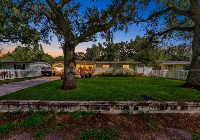 Photo 1 of Single family home for sale at 1104 E Lambright St, Tampa, FL 33604 | MLS# TB8548459 | Listing updated on 2026-10-07