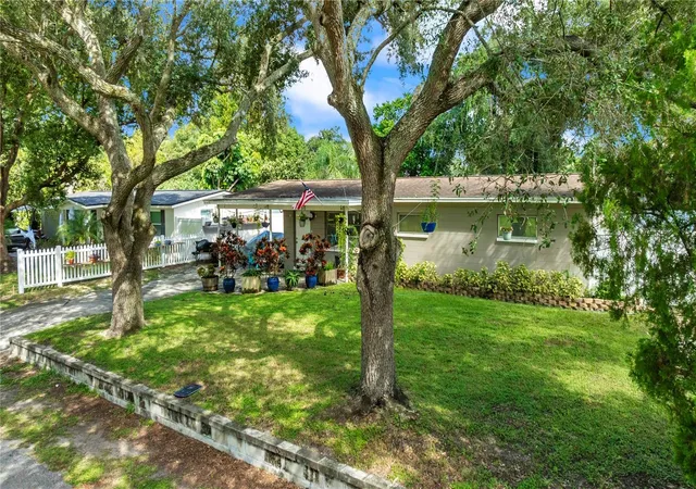 Photo 3 of Single family home for sale at 1104 E Lambright St, Tampa, FL 33604 | MLS# TB8548459 | Listing updated on 2026-10-07