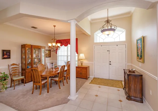 Photo 4 of Single family home for sale at 2898 Oak Blf Way, Oviedo, FL 32765 | MLS# O6441659 | Listing updated on 2026-09-20