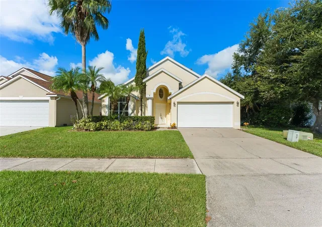 Photo 2 of Single family home for sale at 6865 Bougainvillea Crescent Dr, Orlando, FL 32809 | MLS# O6441660 | Listing updated on 2026-10-02
