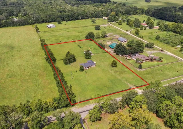 Photo 2 of Single family home for sale at 4116 Sw 170th Street, Archer, FL 32618 | MLS# GC543511 | Listing updated on 2026-09-28