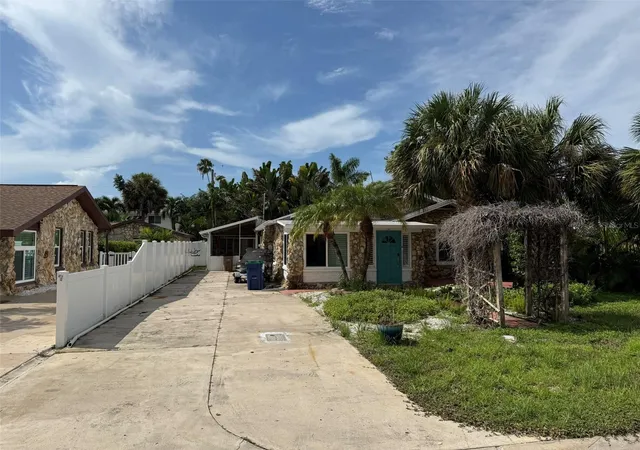 Photo 3 of Single family home for sale at 117 12th Avenue, Indian Rocks Beach, FL 33785 | MLS# TB8548484 | Listing updated on 2026-09-15