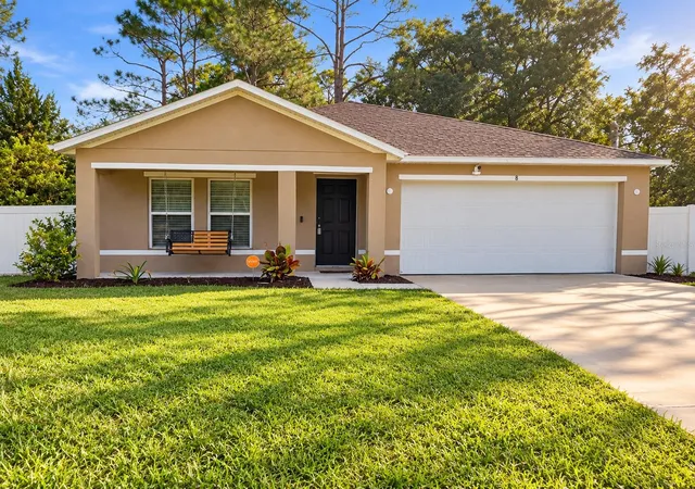 Photo 1 of Single family home for sale at 8 Plumtree Pl, Palm Coast, FL 32164 | MLS# FC321429 | Listing updated on 2026-10-05