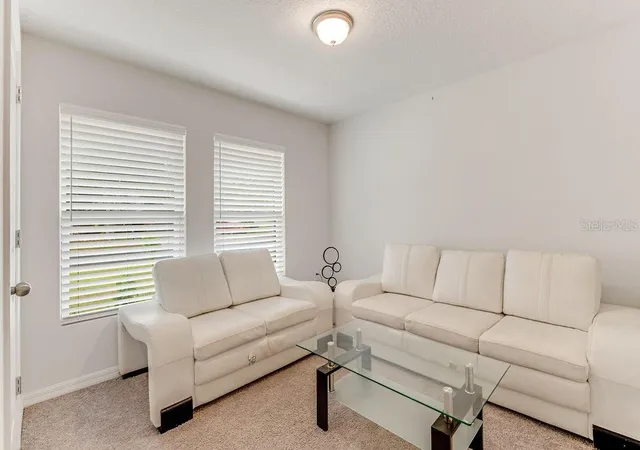 Photo 3 of Single family home for sale at 8 Plumtree Pl, Palm Coast, FL 32164 | MLS# FC321429 | Listing updated on 2026-10-05