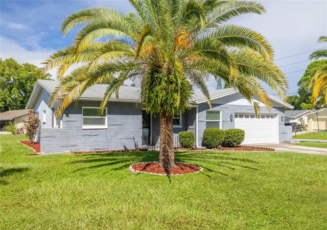 Photo 2 of Single family home for sale at 29786 67th Way N, Clearwater, FL 33761 | MLS# TB8548500 | Listing updated on 2026-09-24