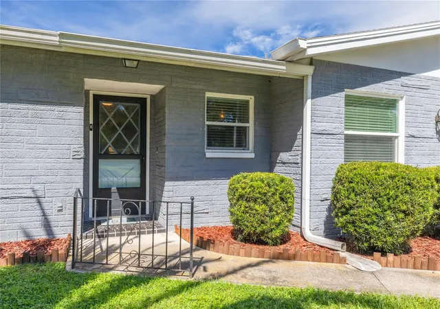 Photo 3 of Single family home for sale at 29786 67th Way N, Clearwater, FL 33761 | MLS# TB8548500 | Listing updated on 2026-09-24