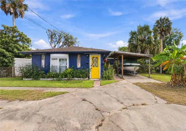 Photo 1 of Single family home for sale at 360 S Inglis Ave, Inglis, FL 34449 | MLS# CC857899 | Listing updated on 2026-10-10