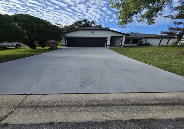Single family home for sale at 132 Acapulco Dr, KISSIMMEE, FL 34743 | MLS# S5157548