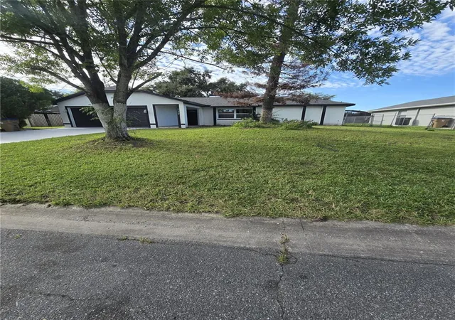 Photo 2 of Single family home for sale at 132 Acapulco Dr, Kissimmee, FL 34743 | MLS# S5157548 | Listing updated on 2026-09-19