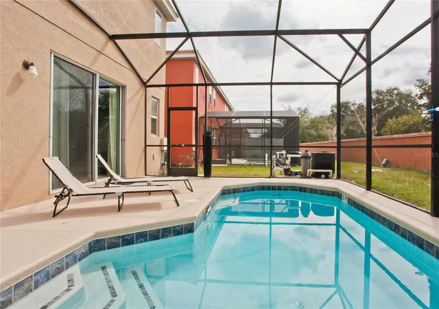 Photo 3 of House for sale at 940 Las Fuentes Dr, Kissimmee, FL 34746 | MLS# S5157549 | Listing updated on 2026-09-15
